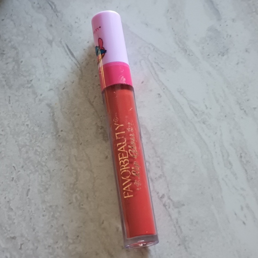 🆕 Favor beauty lip gloss